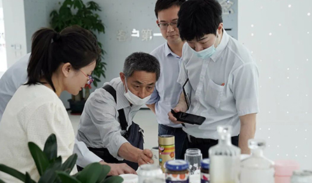 爱普生代表团莅临tyc86太阳集团总部参观交流